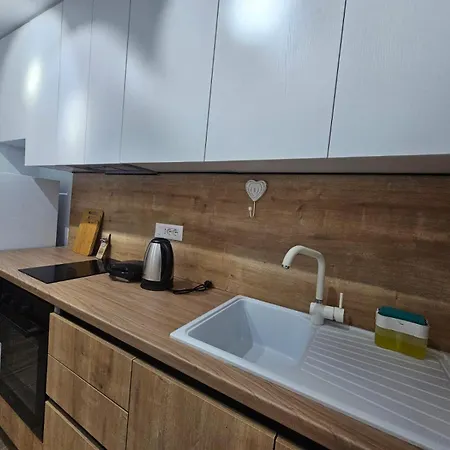 R&b Apartman *